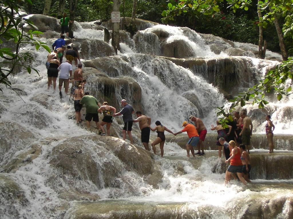 Chill On The Hill Leilighet Ocho Rios Eksteriør bilde